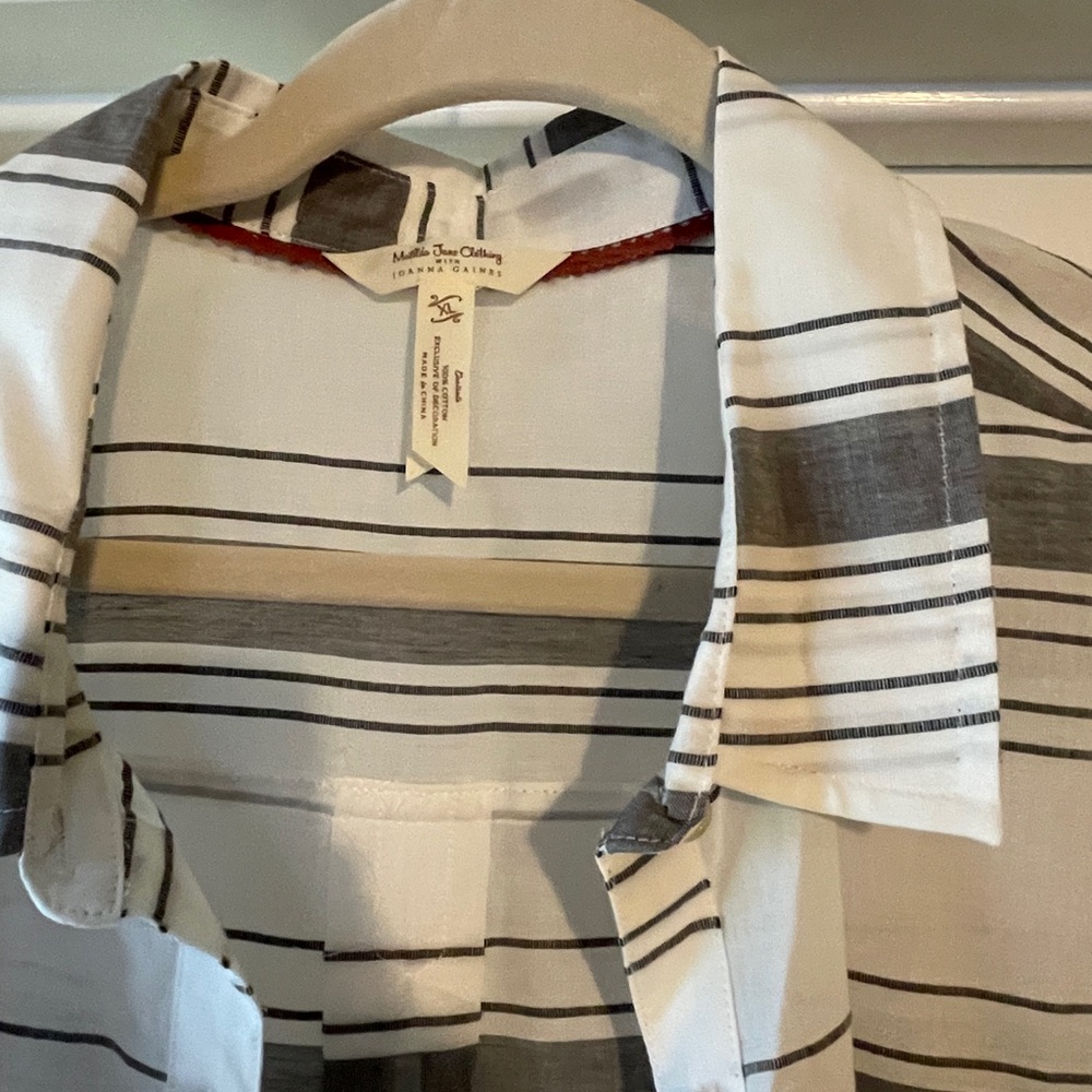 Women’s button down.